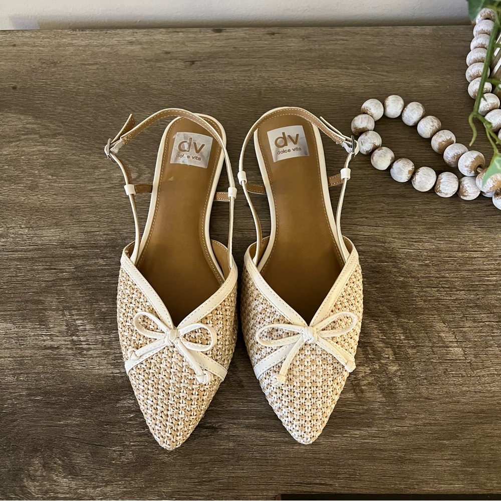 DV by Dolce Vita Cream and Tan Woven Carsen Slingback Flats 7.5